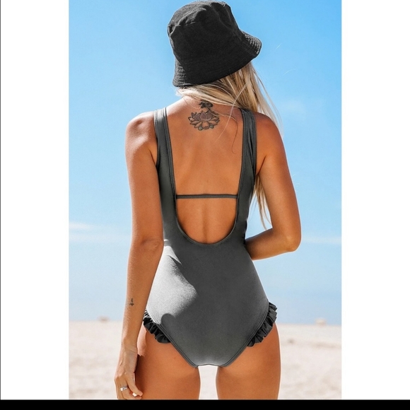 Adorable/Sexy NWT Bathingsuit - Picture 4 of 6